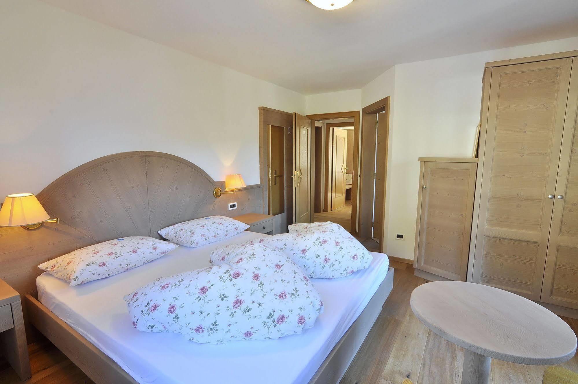 Hotel Monte Paraccia San Vigilio Extérieur photo